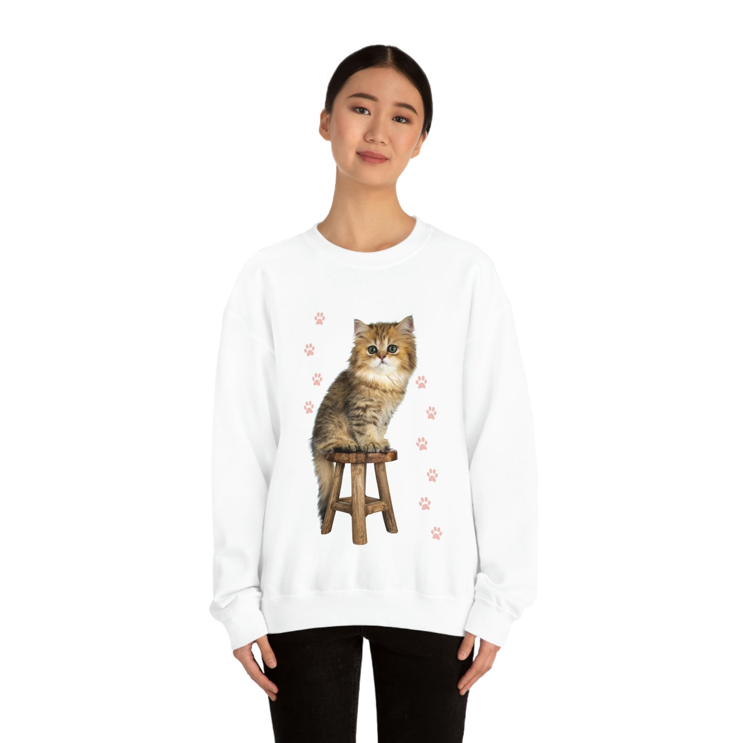 Cute Kitten/Cat sitting on Chair  Heavy Blend™ Crewneck Sweatshirt