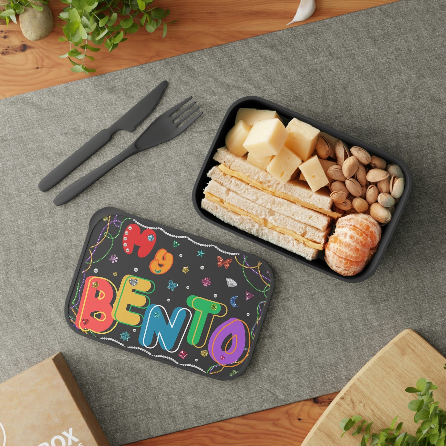 Fun & Cute Kids Lunch Box / " PLA Bento Box " with Band and Utensils (Black)