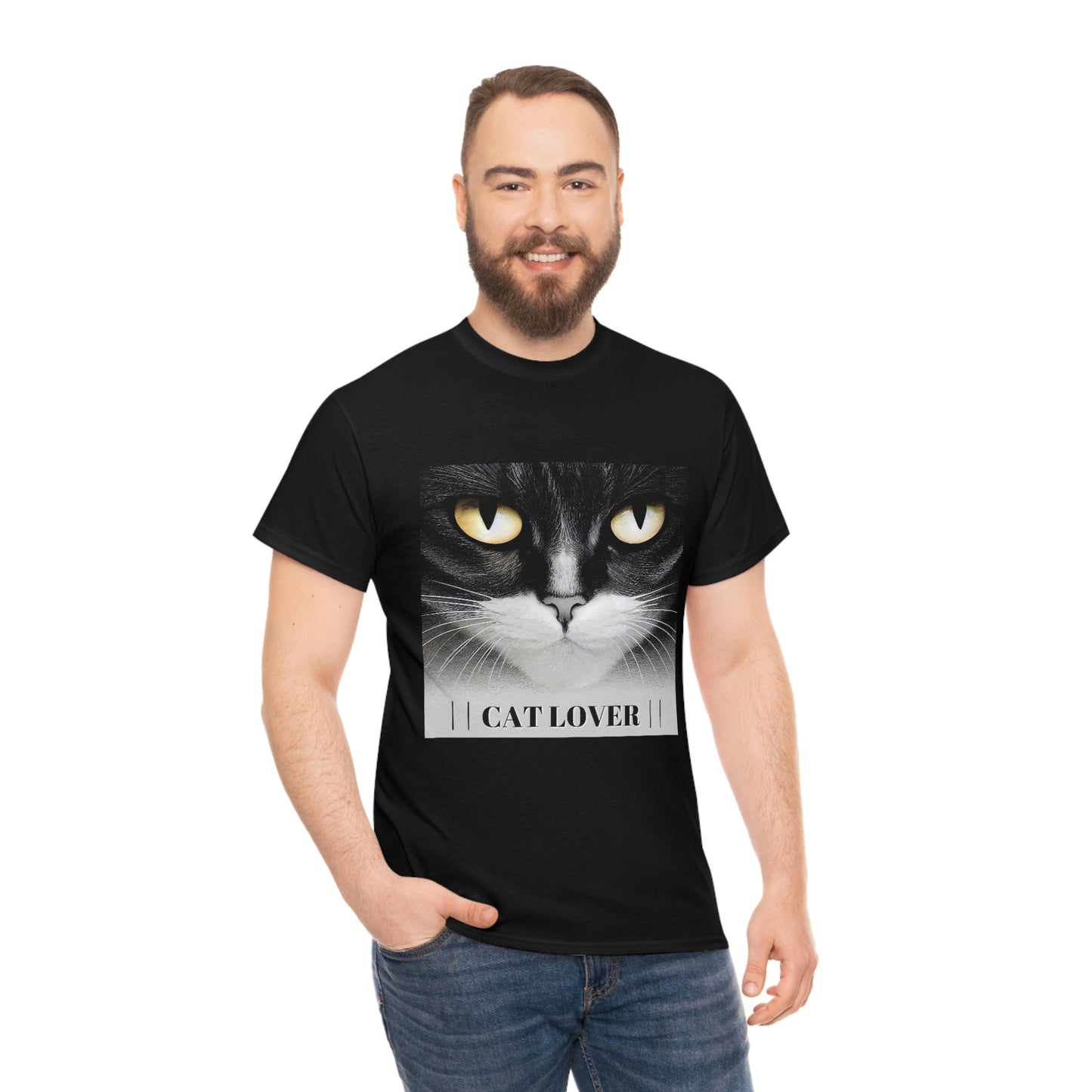 Cat Lover Big Face Cat design Graphic tee shirt